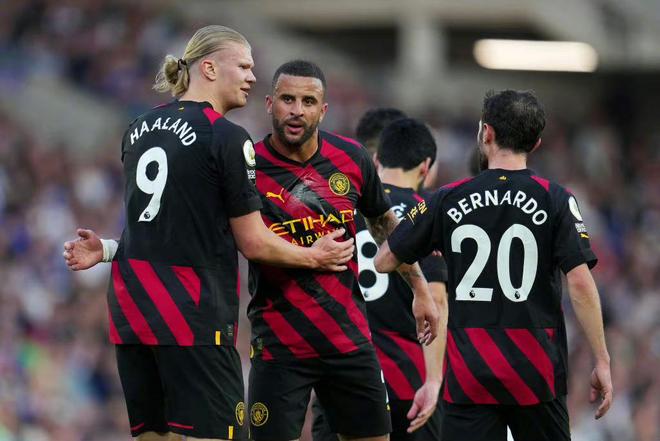 冲刺阶段布莱顿调整名单以备国王杯，更衣室发声环节打磨，态度坚定，身体对抗强度拉满的简单介绍